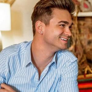 Meet your Posher, Jeremy